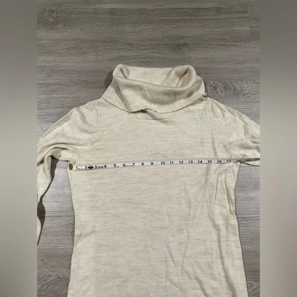 Woolrich Women’s Winter White Cowl Neck Turtle Neck Pullover Merino Wool Sweater